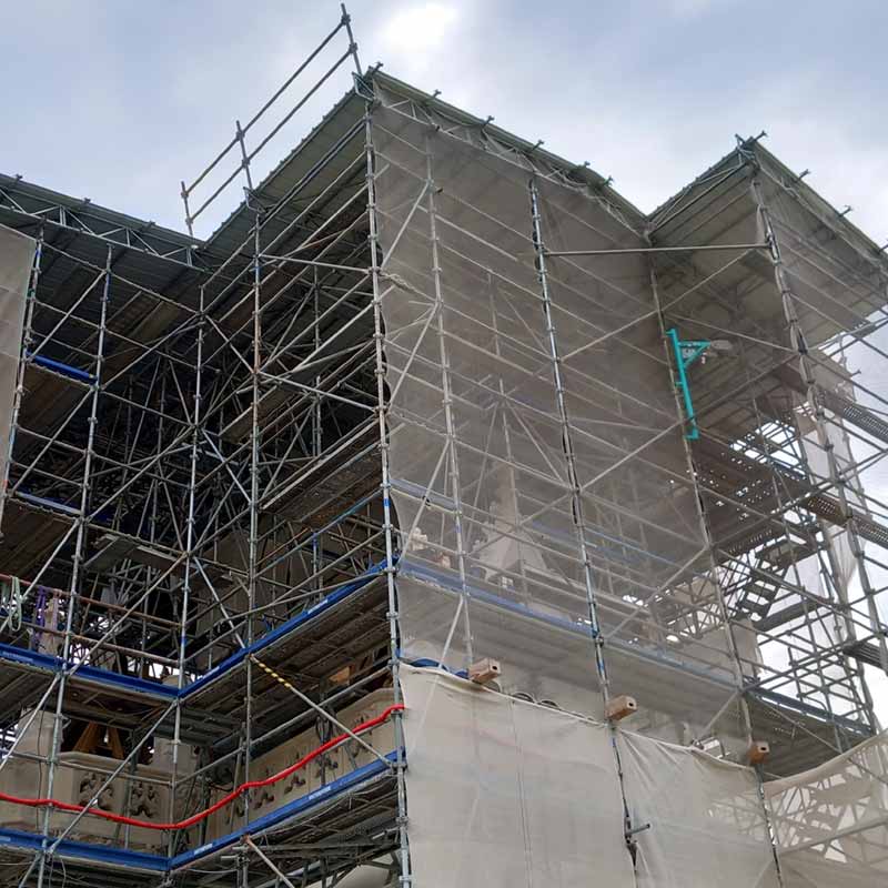 Château d'Amboise (Amboise, Franța): mormântul lui Leonardo Da Vinci, care în prezent nu poate fi vizitat din cauza unor lucrări de renovare.