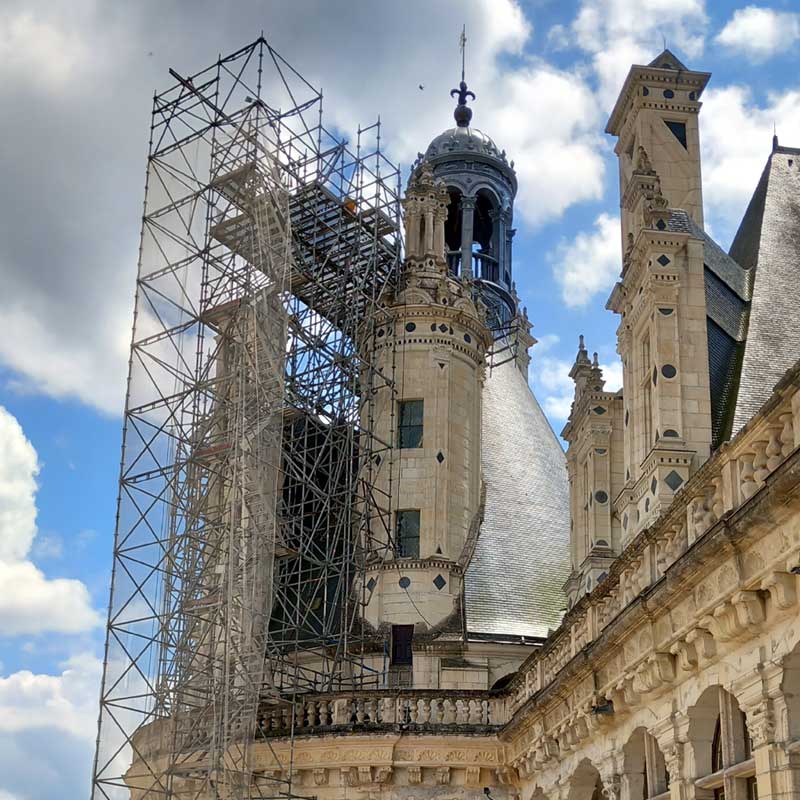 Chambord Castle (Chambord, France): scaffolding used for the monumental restoration of the castle.